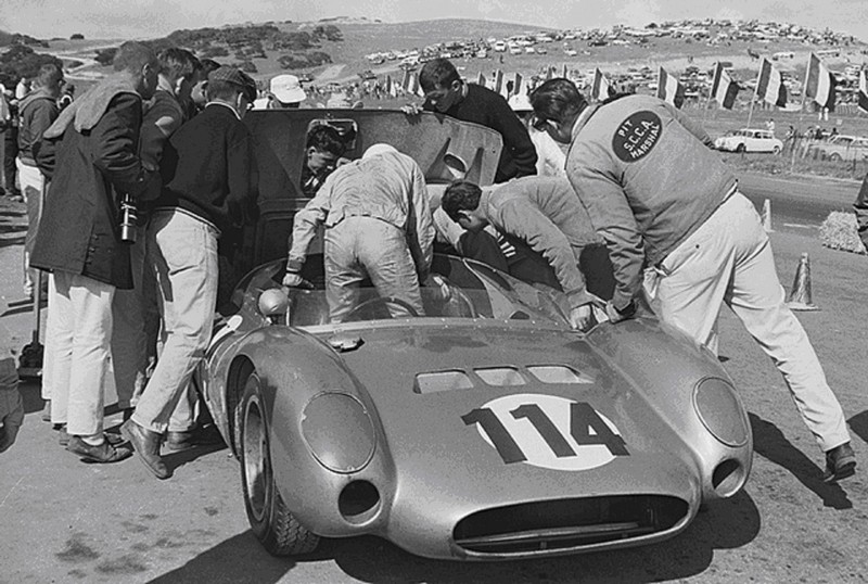 Dave MacDonald, Carroll Shelby, Lang Cooper King Cobra, Laguna Seca Raceway